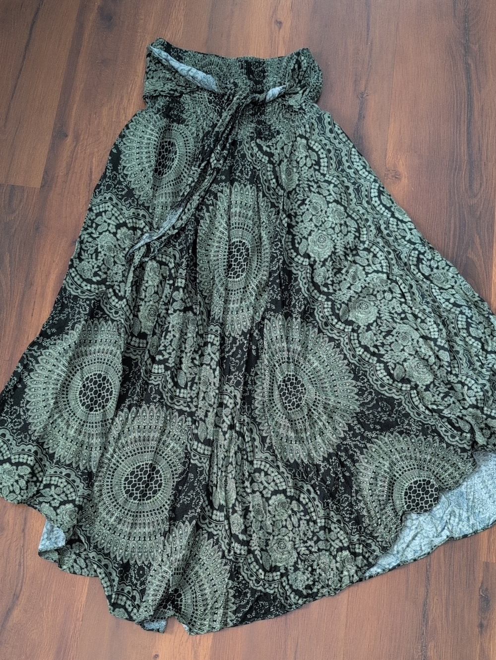 Bohemian Print Maxi Skirt - Black & Sage